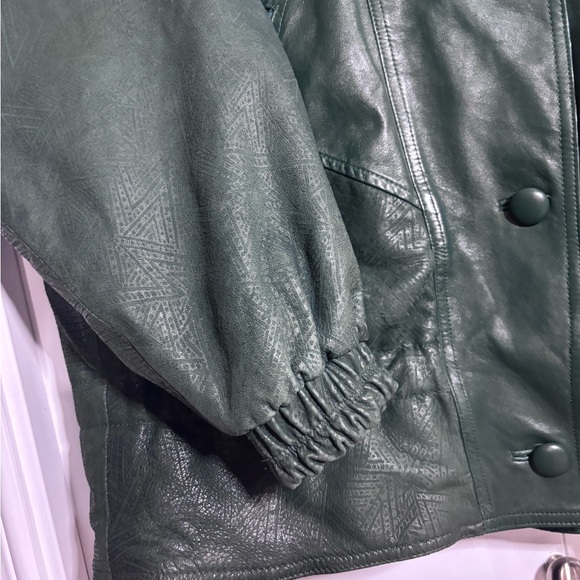 Small Green Vintage leather Jacket (womans) - Picture 7 of 7